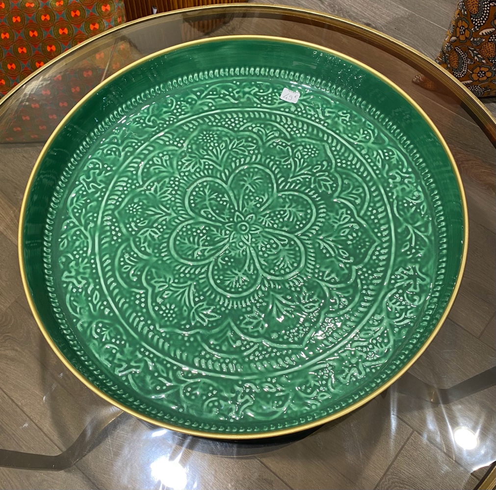 Plateau berbère en métal vert